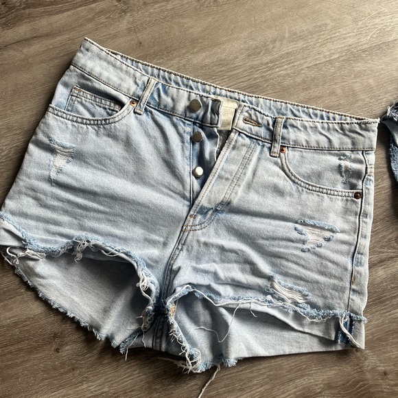 H&M Denim Shorts - Picture 5 of 5